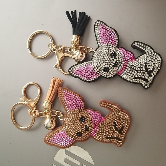 #102. Fashion Chihuahua Dog Crystal Keychain Bag Accessories Gold Color Keyring - Picture 1 of 9